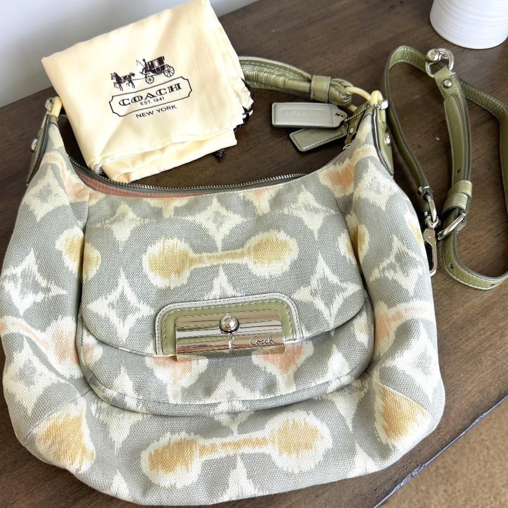 COACH Hand Bag With Crossbody Strap Dust Bag No 16936